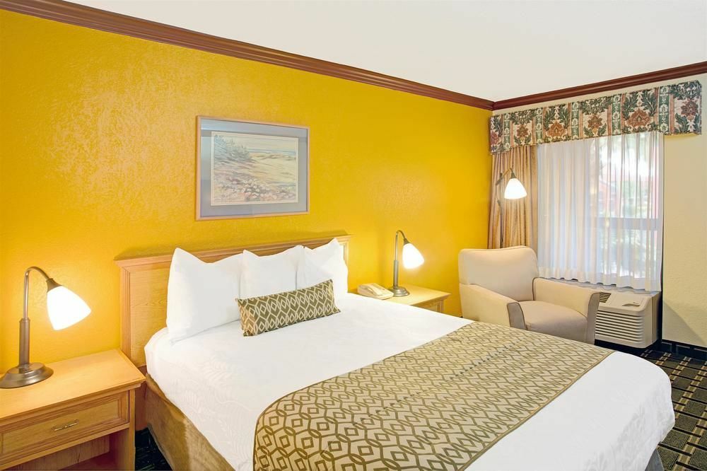 Days Inn By Wyndham Florida City Extérieur photo
